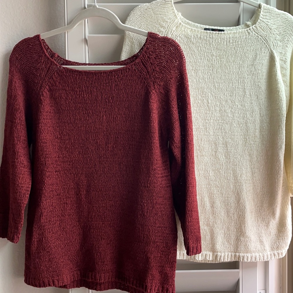 2 light weight sweaters size s, m